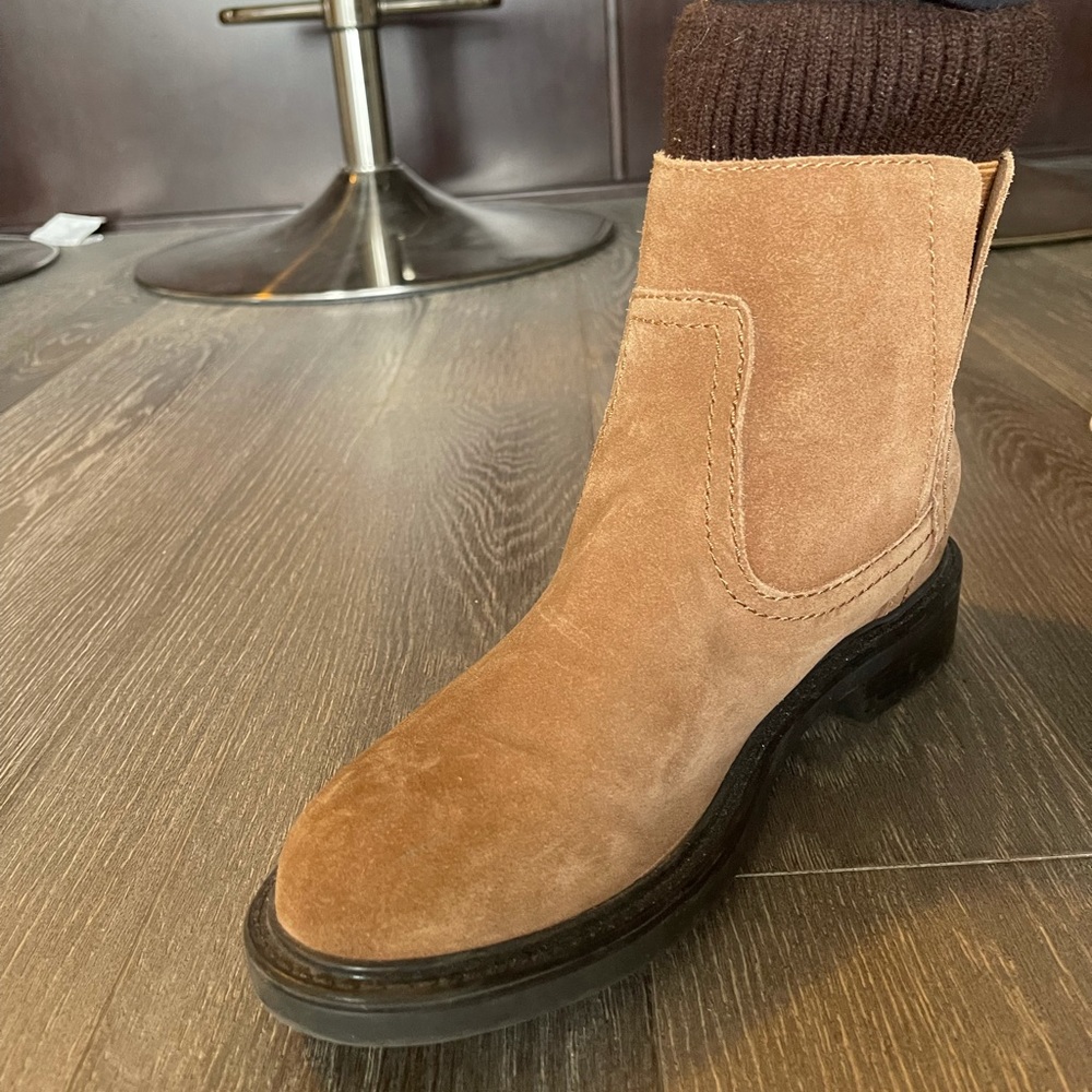 Tommy Hilfiger boots